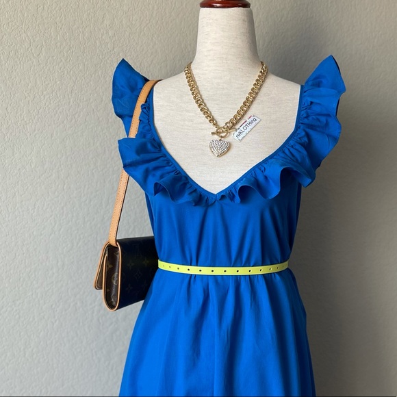 SOLD! H&M Ruffled V-neck A-line Sleeveless Dress - Picture 4 of 12